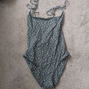 Madewell One Piece floral swimsuit